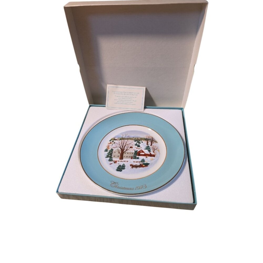 1973 Avon Christmas Collectors Plate "Christmas On The Farm" by Enoch Wedgwood